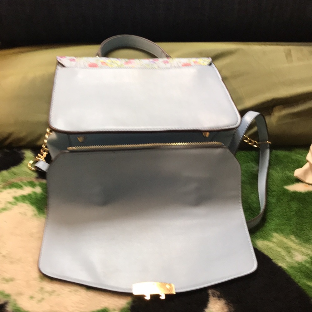 Pocketbook - Picture 2 of 2